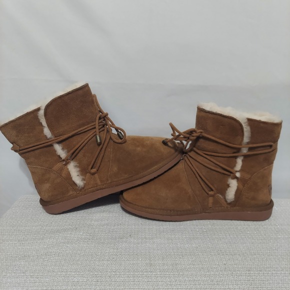 Minnetonka Sheepskin Suede Boots Wrap Laces Tan Women's Size 10 - Picture 6 of 8